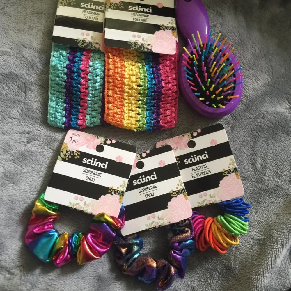 Scrunch hair accessories